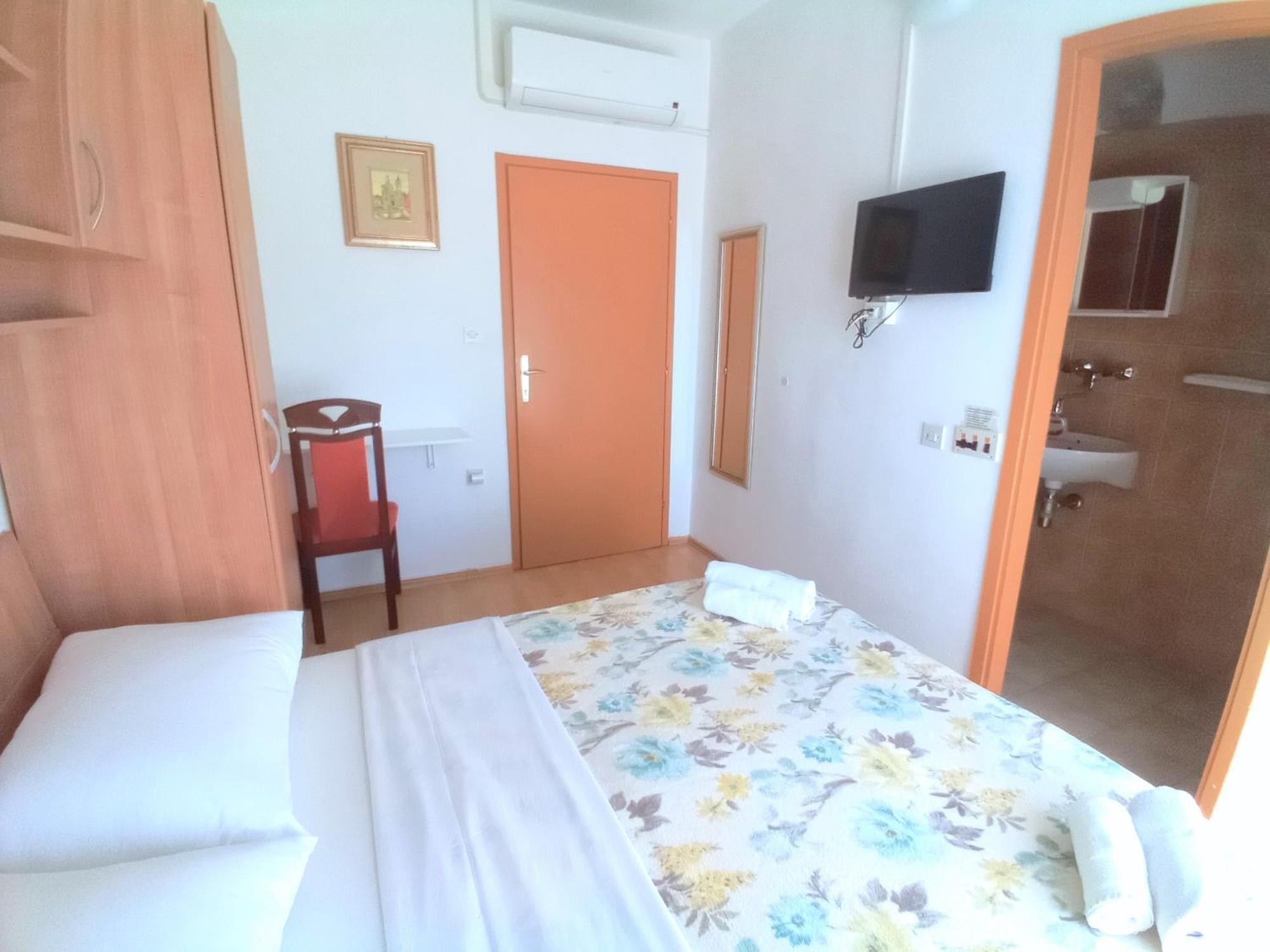 Guesthouse Cecilia 2 Malinska Cameră foto
